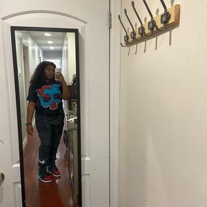 Meet your Posher, Maya